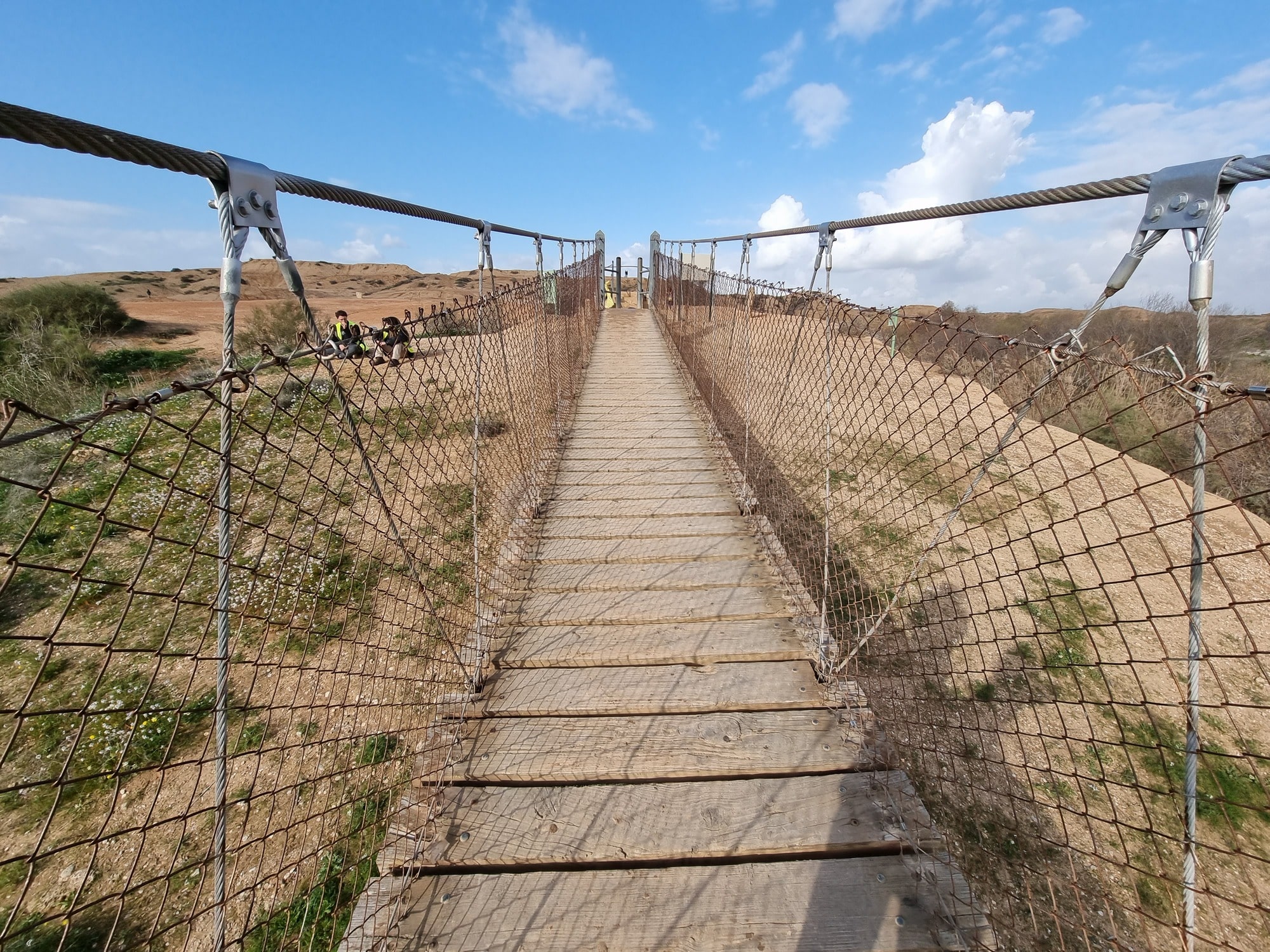 גשר תלוי על הבשור