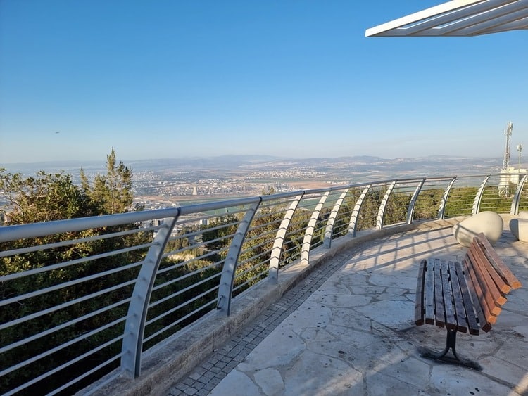מצפור גלית ספסלים