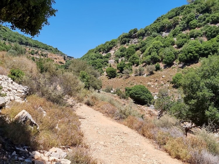 עין חותם מסלול