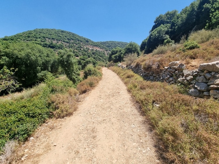 עין חותם שביל
