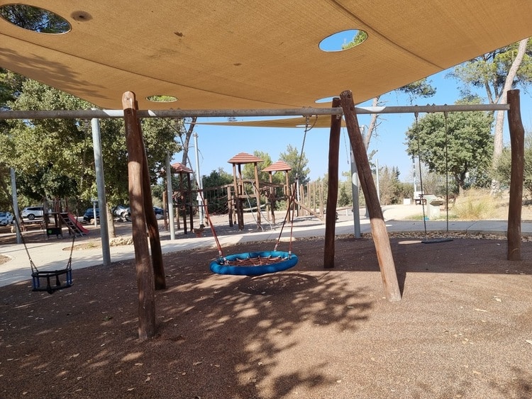 קפה על הקצה