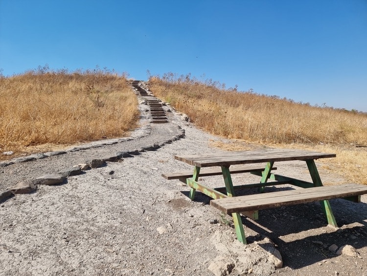 תל יוסף הישנה עליה לתל