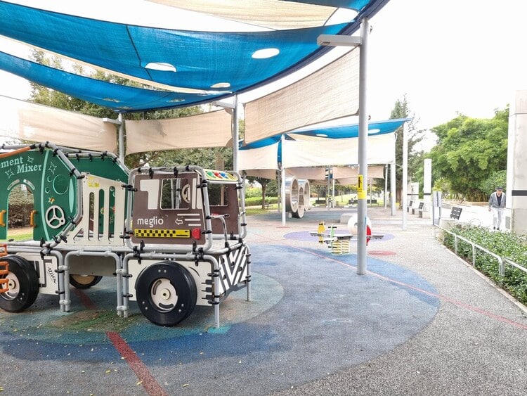 גן המוזיקה ראשון לציון מתקנים