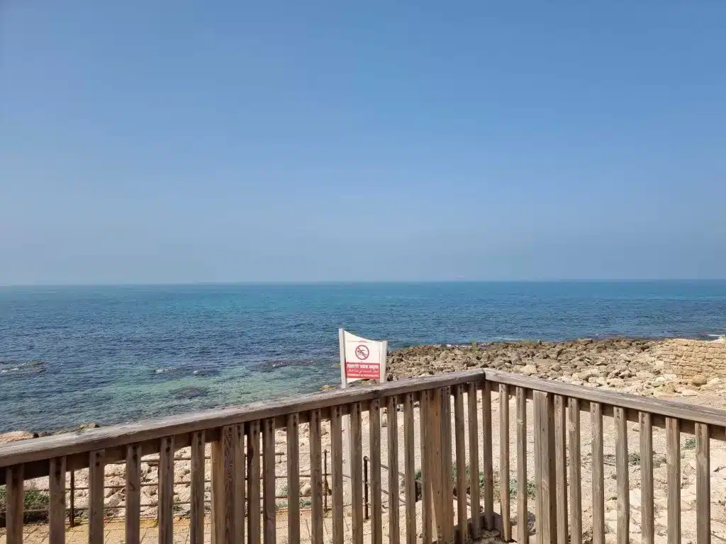 גן-לאומי-קיסריה-נוף-לים